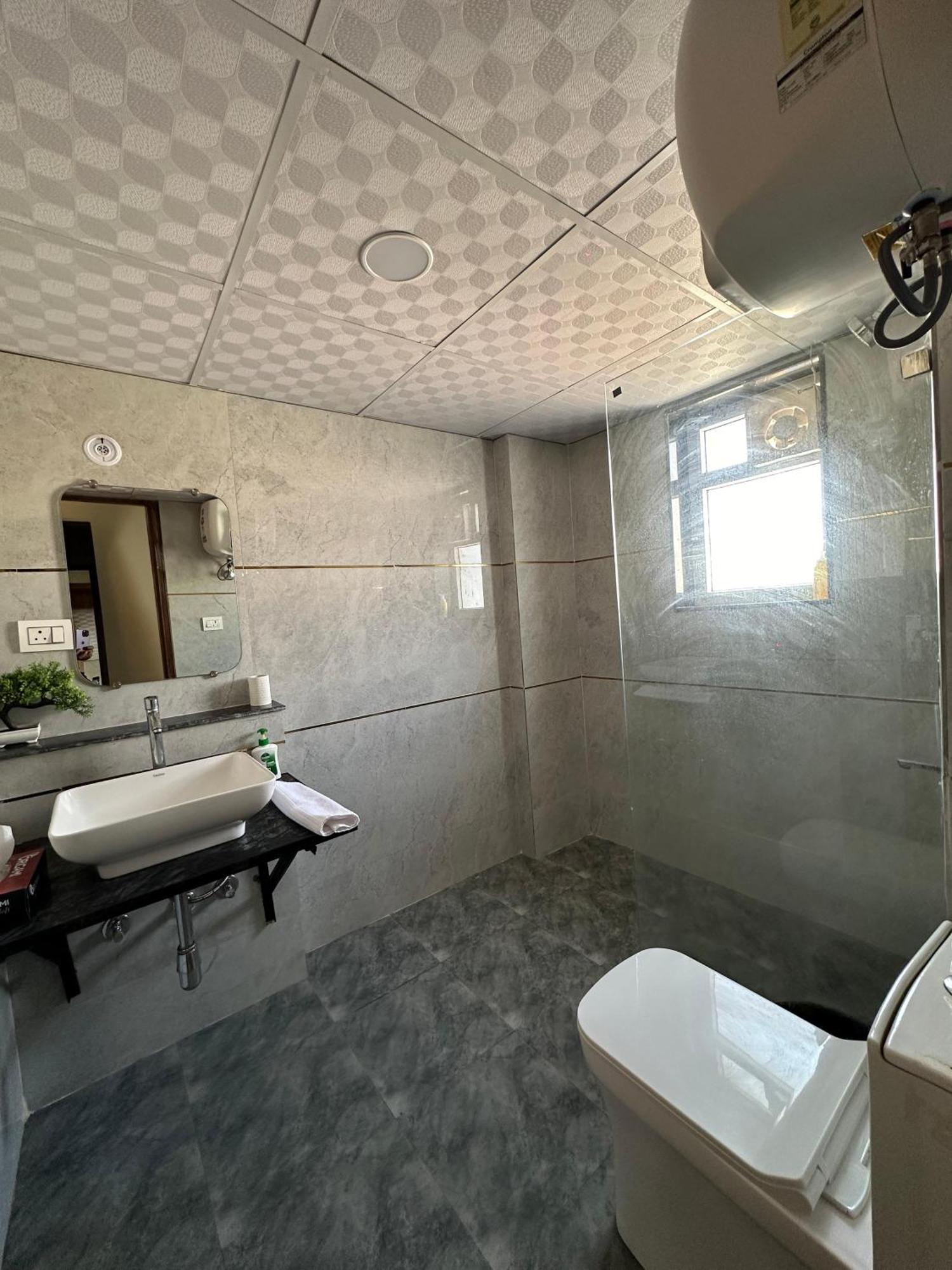 Sky Villa With Private Pool Noida Extérieur photo