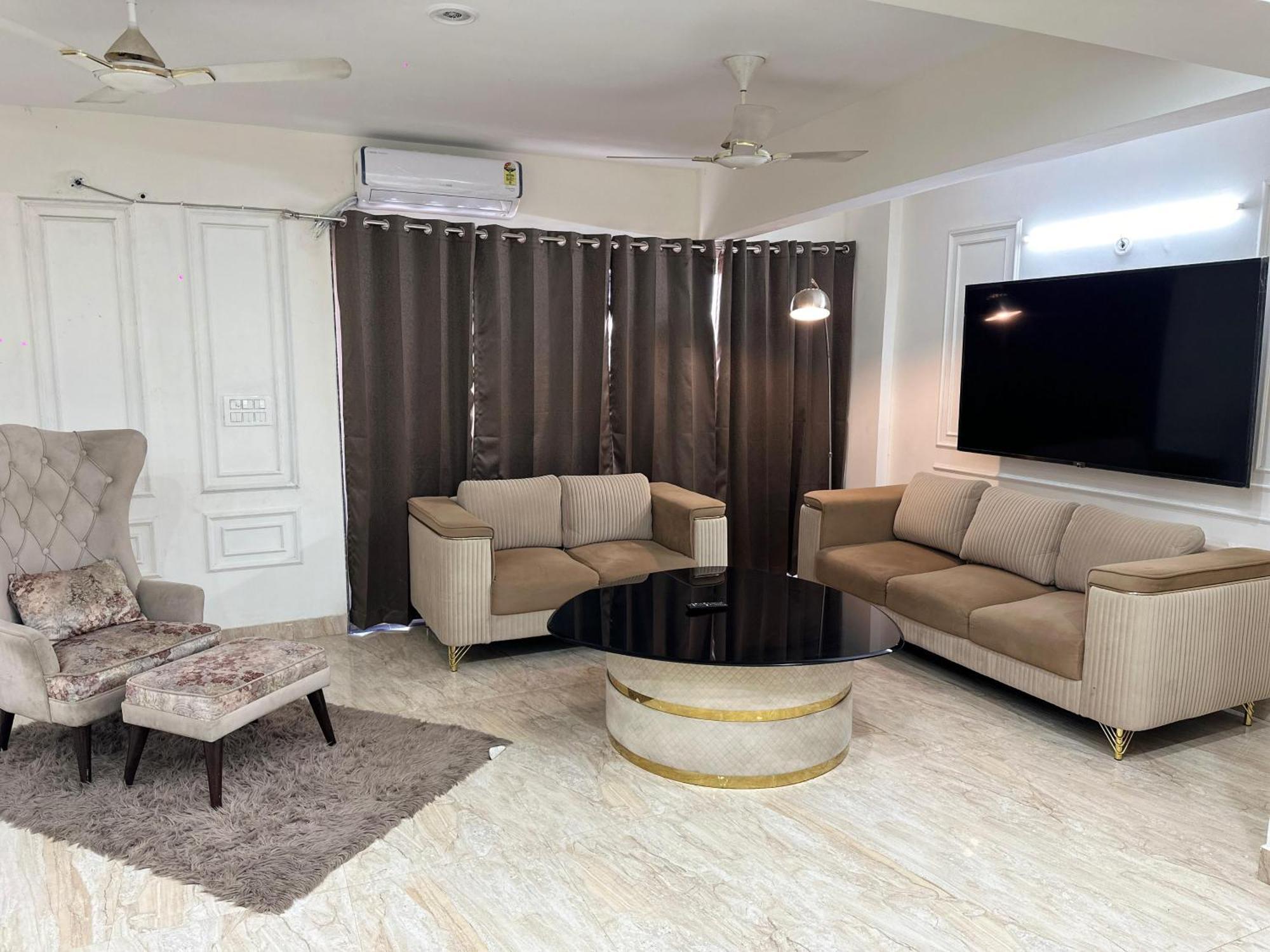 Sky Villa With Private Pool Noida Extérieur photo