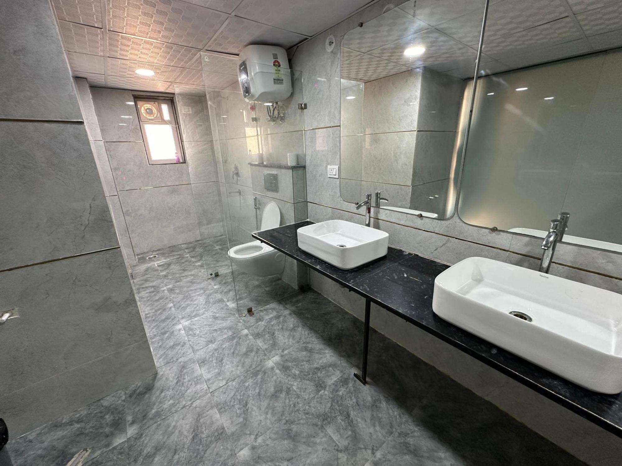 Sky Villa With Private Pool Noida Extérieur photo
