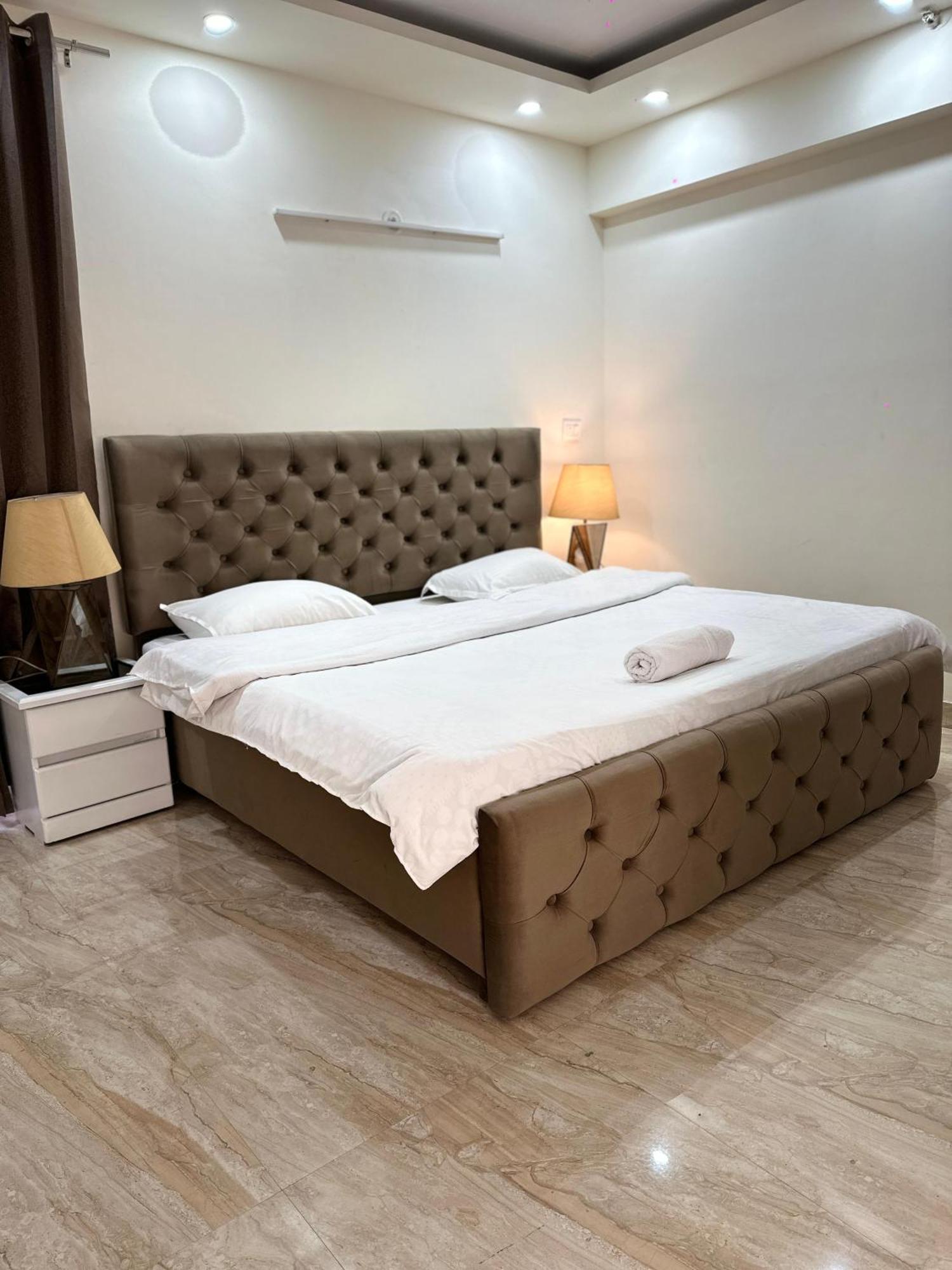 Sky Villa With Private Pool Noida Extérieur photo